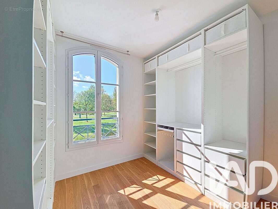 Photo 9 - Maison à BAILLY-ROMAINVILLIERS