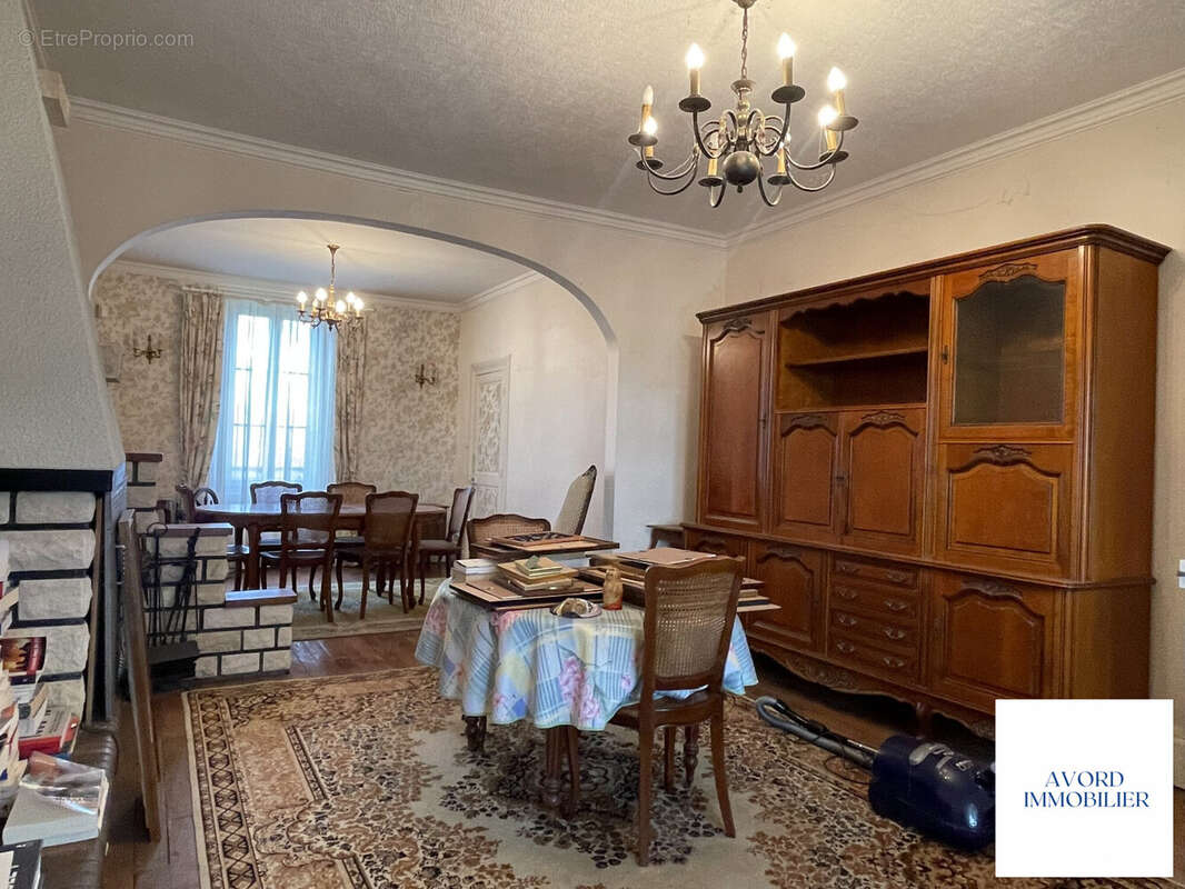 Maison à FARGES-EN-SEPTAINE