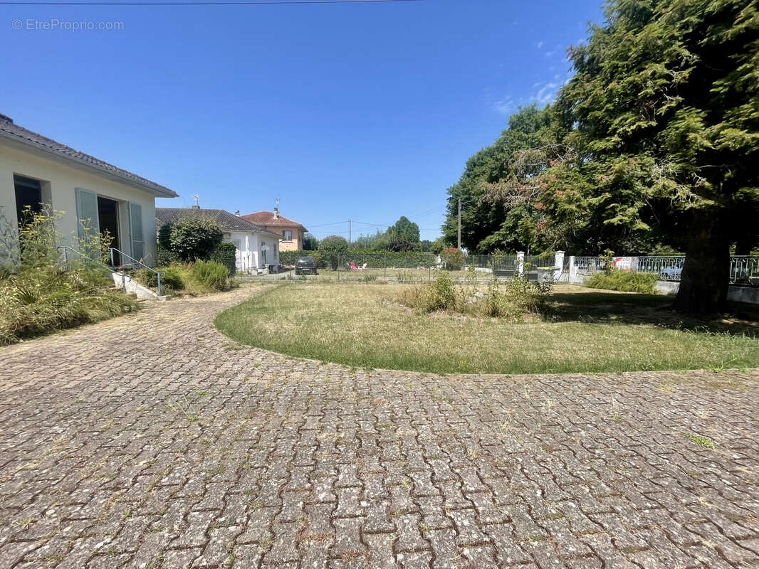 Maison de plain pied à Vic-en-Bigorre - photo 9