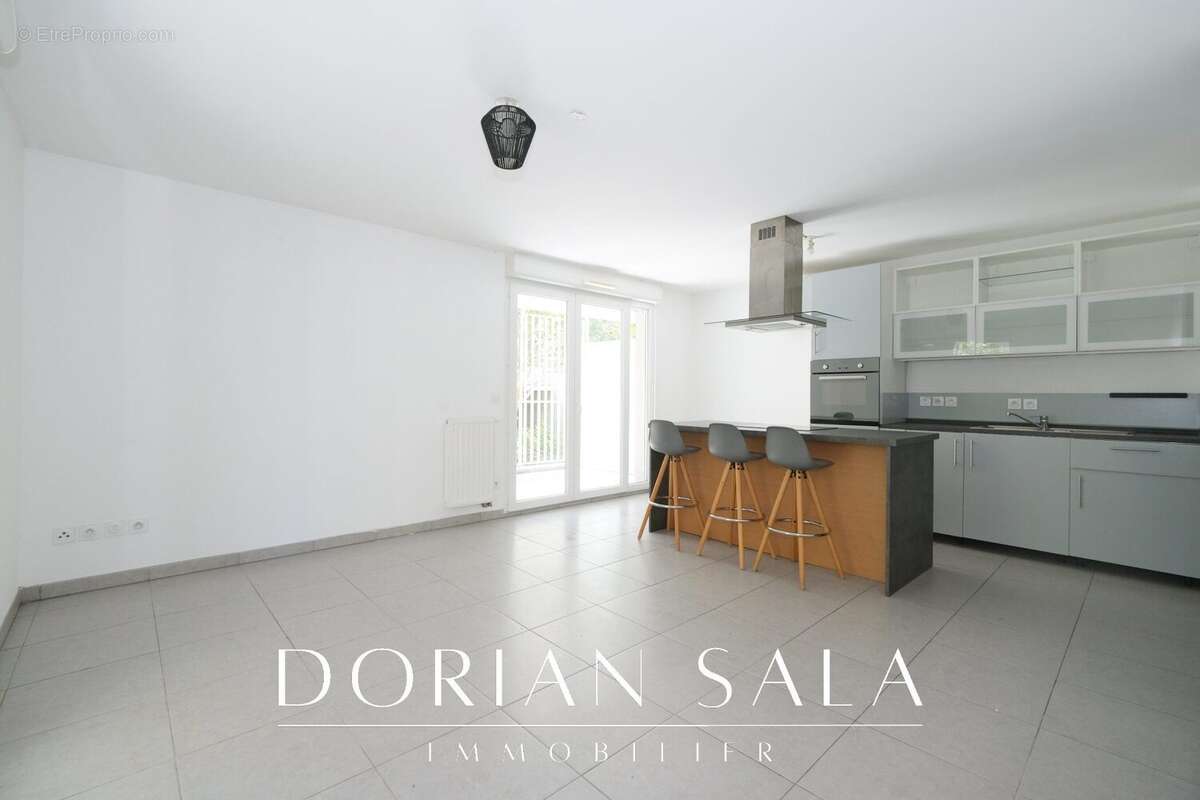 Appartement à MARSEILLE-10E