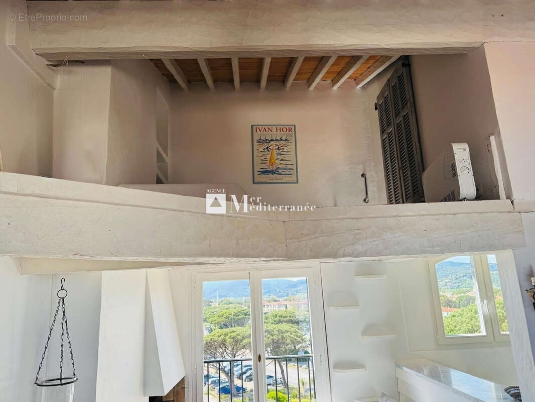Appartement à COGOLIN