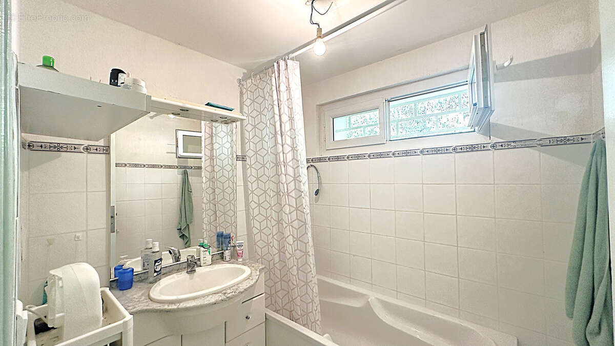 Maison à PELISSANNE