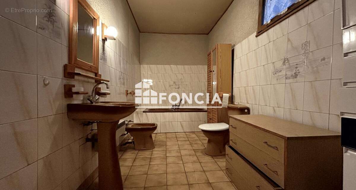 Maison à CORBEIL-ESSONNES