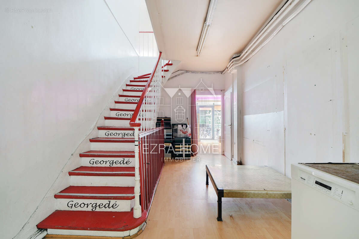 Commerce à PARIS-10E