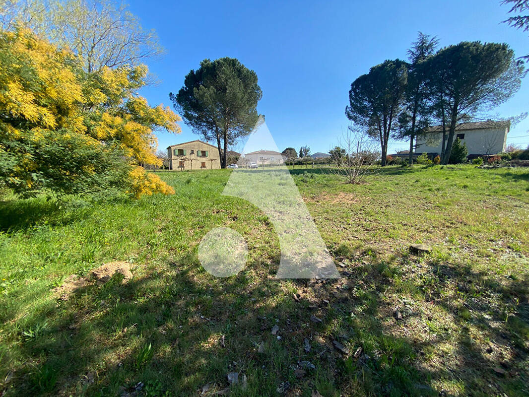 Terrain à SAINT-ETIENNE-DE-FONTBELLON