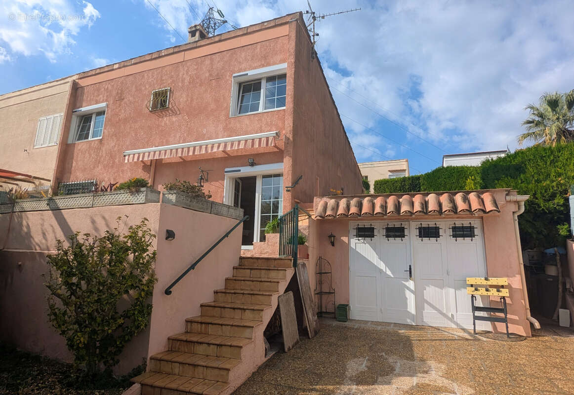 Maison à LA TRINITE