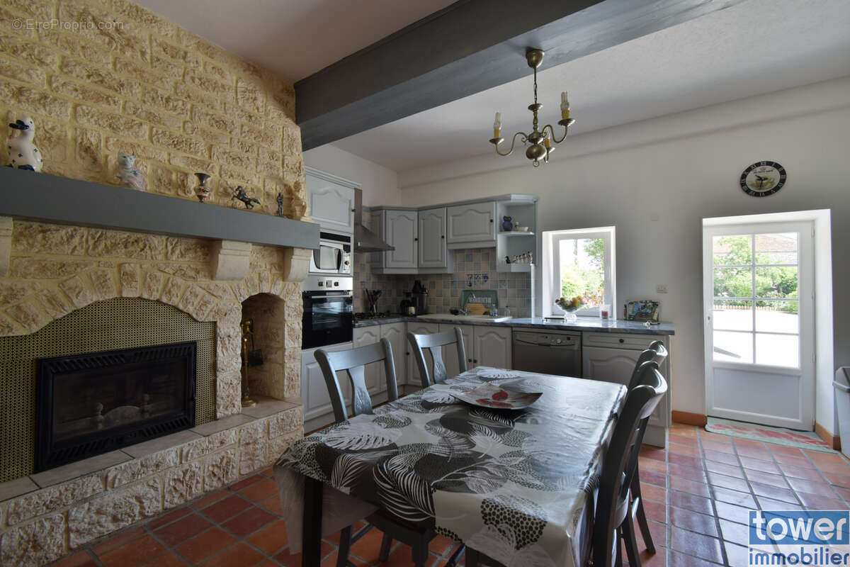 Maison à EYMET