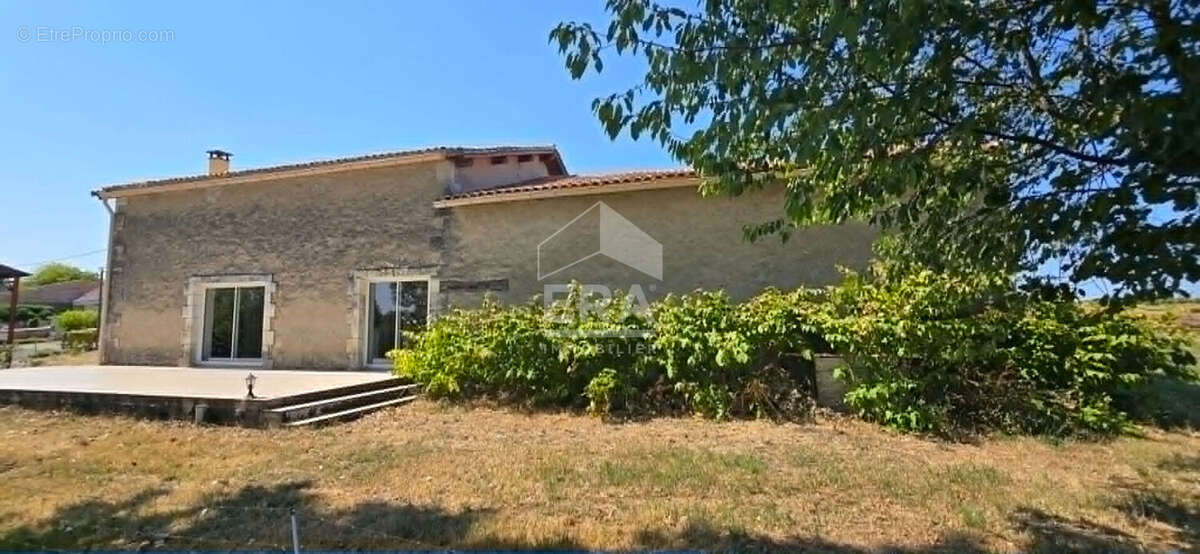 Maison à MONTPON-MENESTEROL
