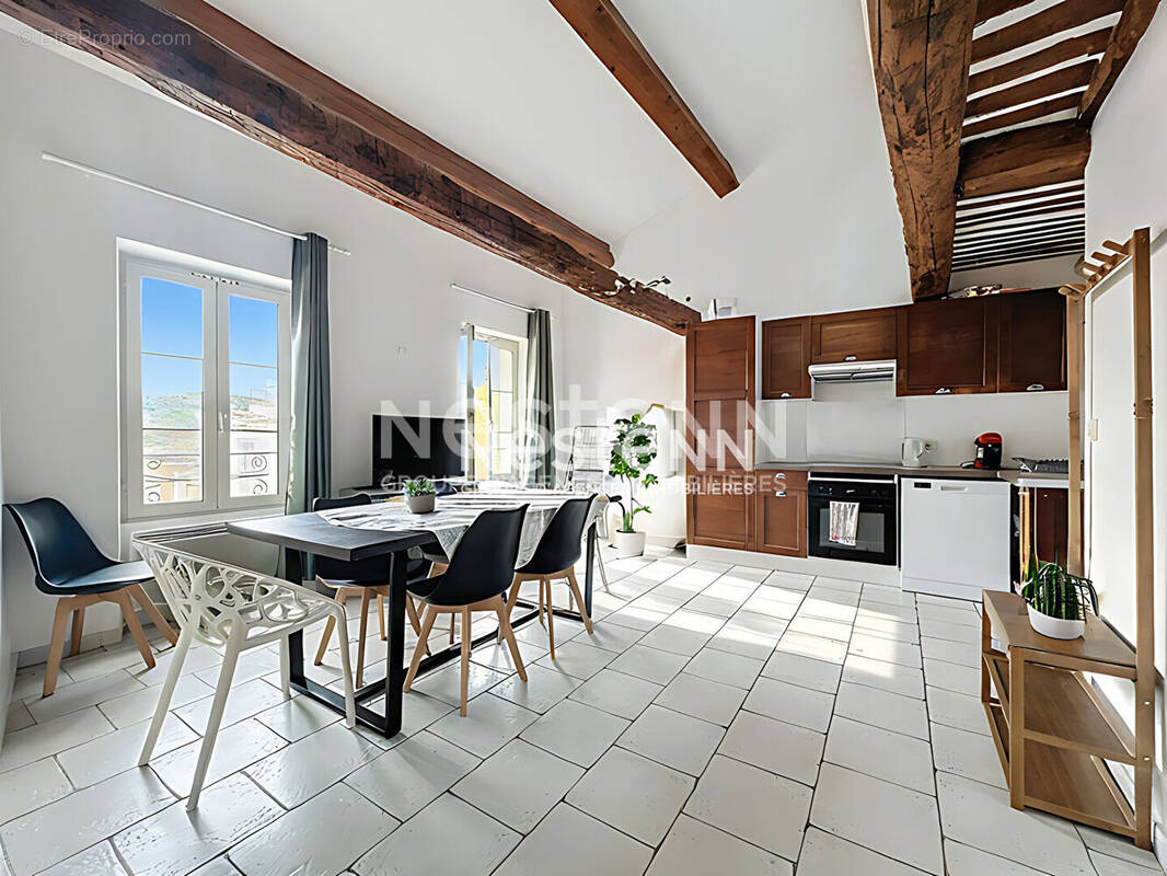 Appartement à VALLAURIS