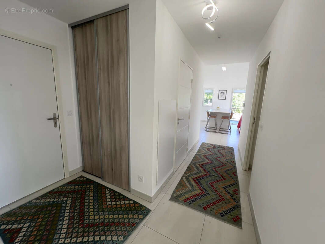 Appartement à VALBONNE