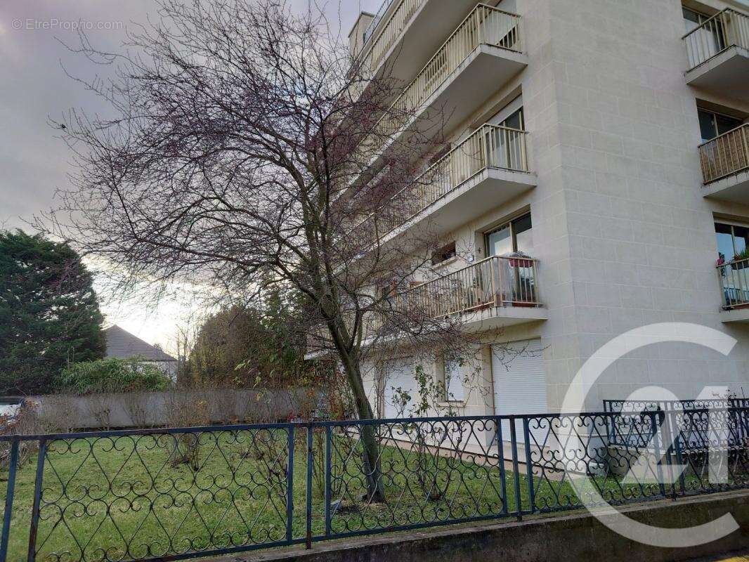 Appartement 41 m² à Fontenay-Sous-Bois  - photo 3