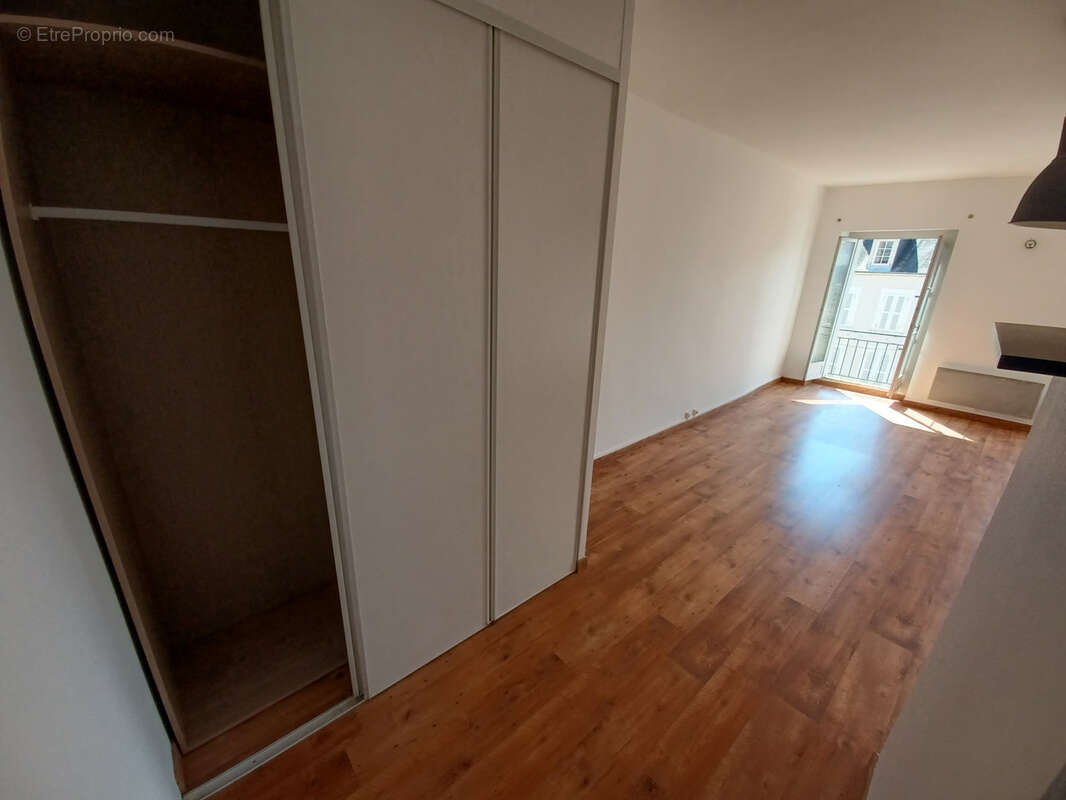 Appartement à LA CHARITE-SUR-LOIRE