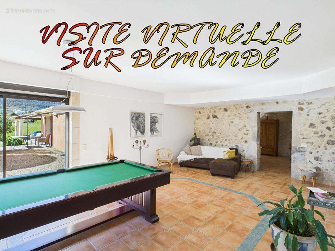 Maison à ALBA-LA-ROMAINE