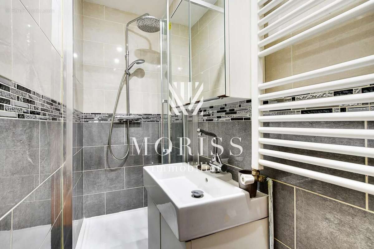 Appartement à PARIS-9E