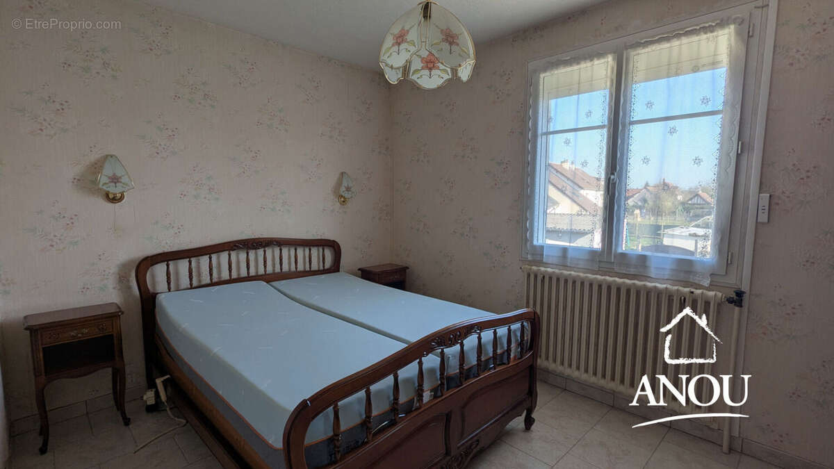 Maison à DAMPIERRE-SOUS-BROU