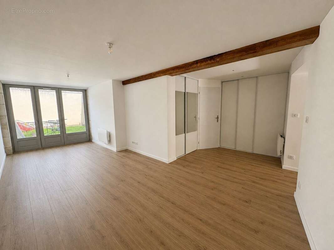 Maison 4 pièces 160 m² à vendre à Cognac (16100) - photo 4