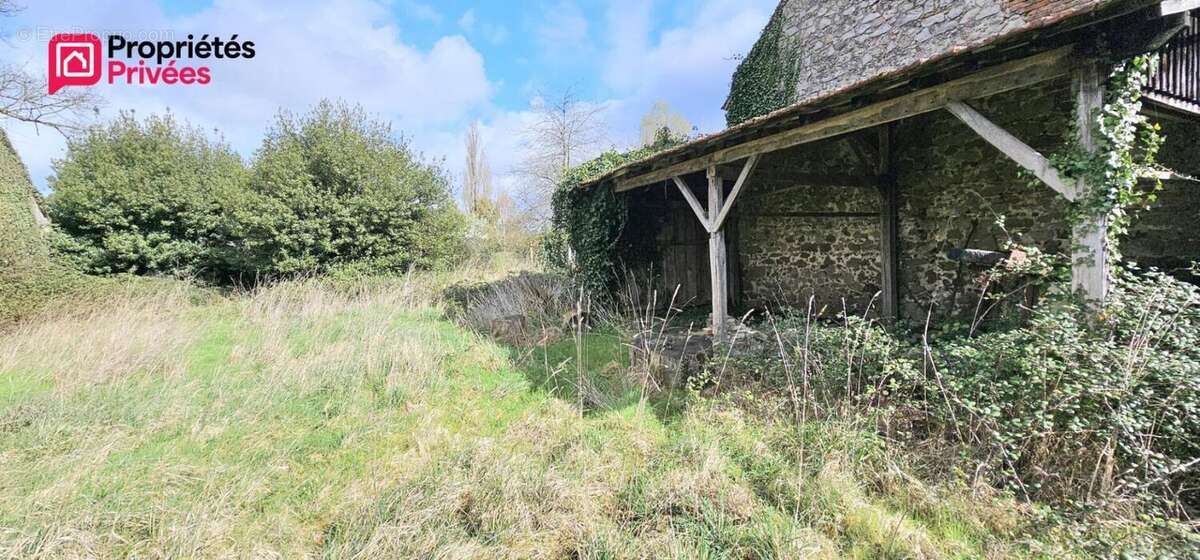 Maison à EGREVILLE