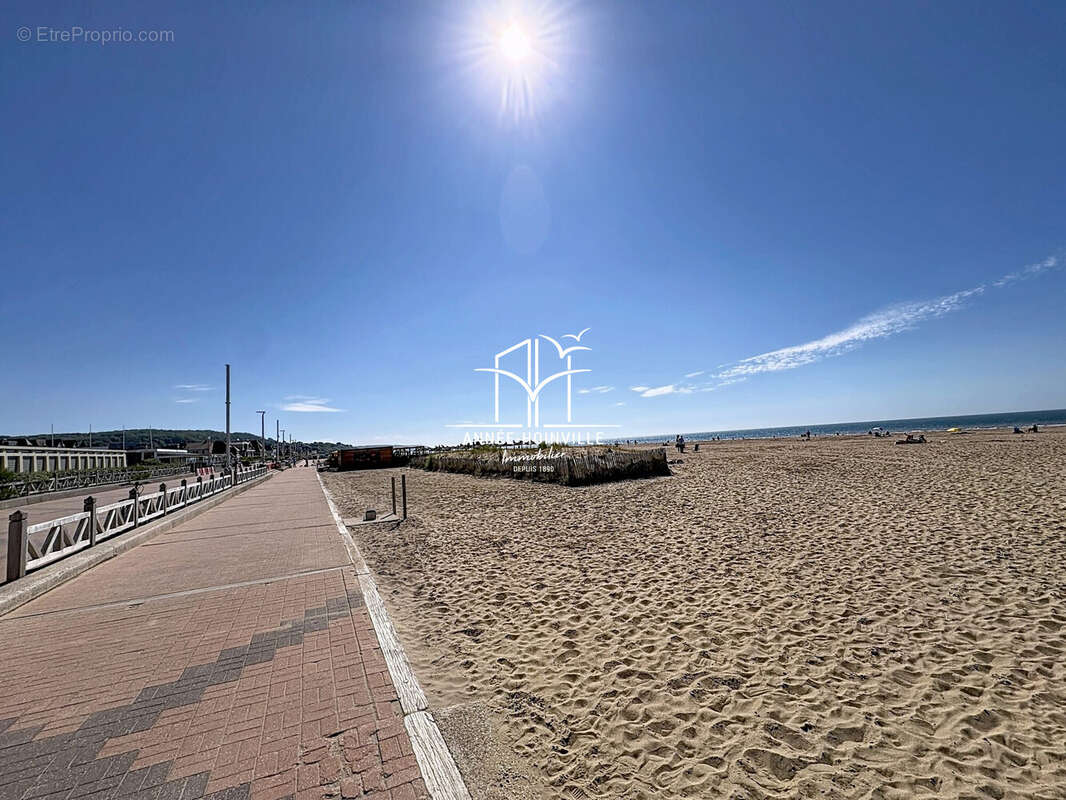 Appartement à DEAUVILLE