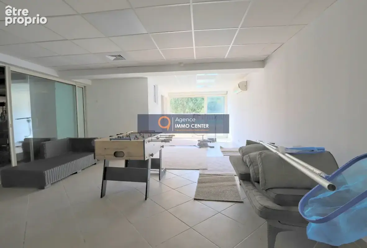 Cuers   propriété familiale avec piscine, garage et dépendance - photo 18