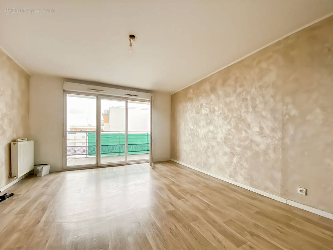 Appartement à ROSNY-SOUS-BOIS