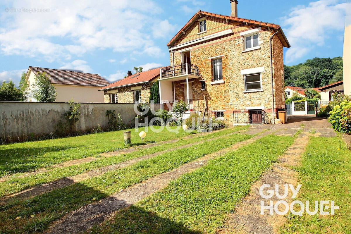 Maison à CHAVILLE