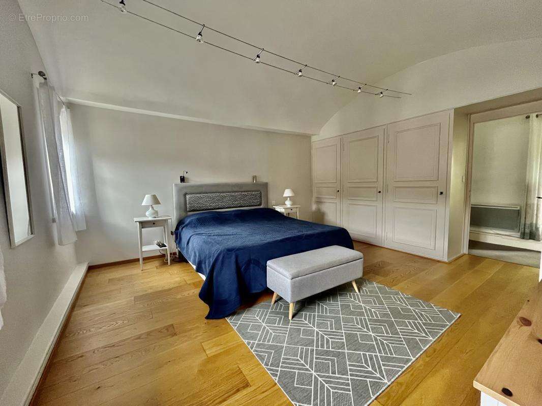 Appartement à DOMARIN