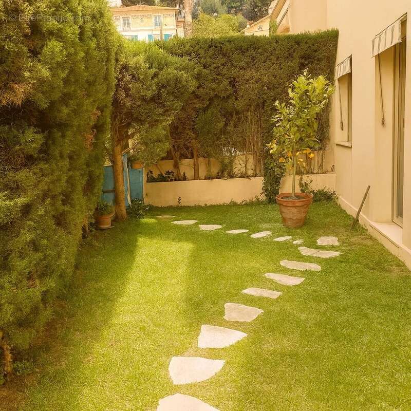 Appartement à BEAULIEU-SUR-MER