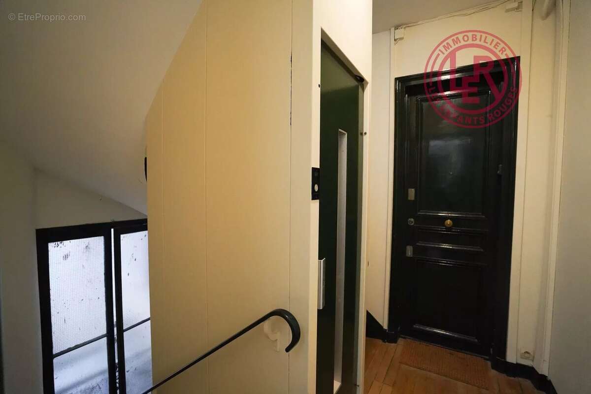 Appartement à PARIS-6E