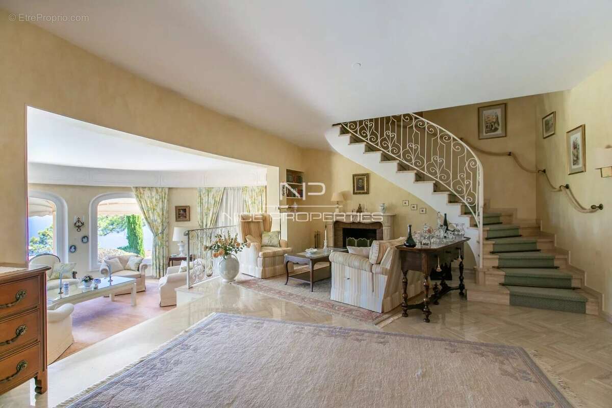 Maison à SAINT-RAPHAEL