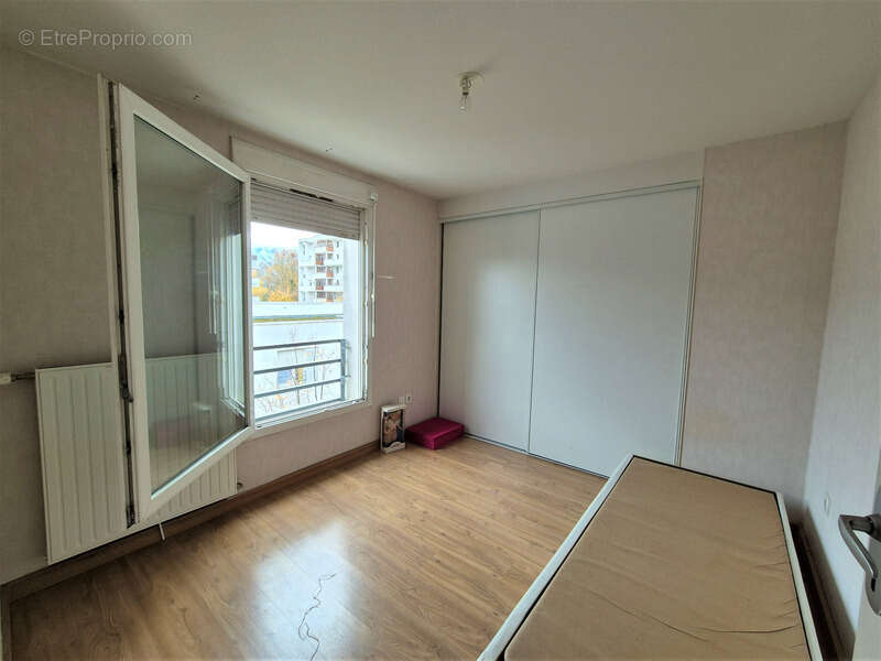 Appartement Duplex Dernier étage T4/T5 Grenoble Jean Perrot avec vue montagne et Terrasse - photo 14