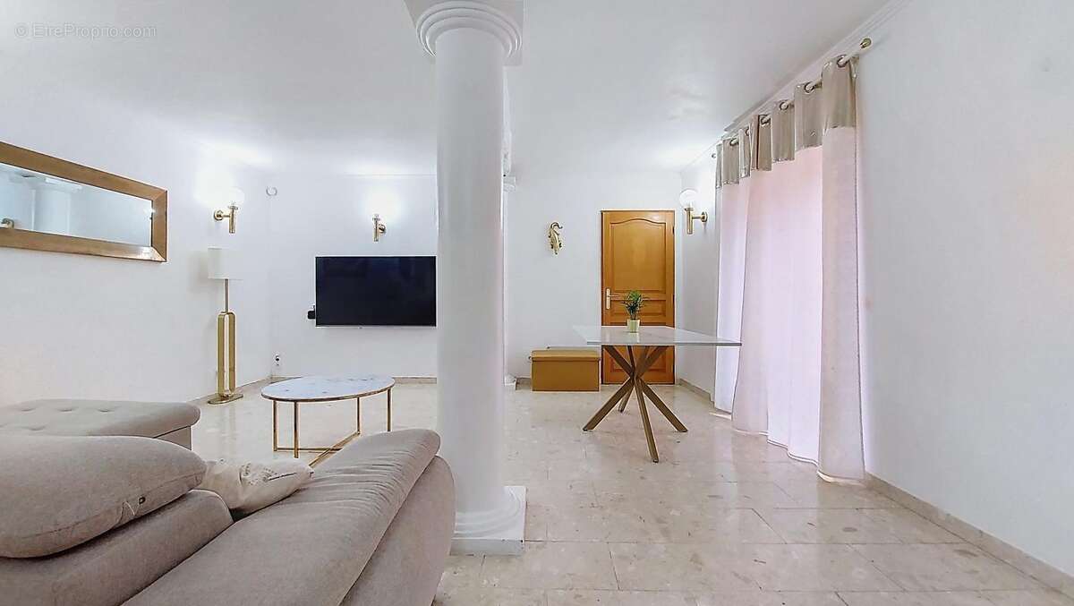 Maison à SAINT-ROMAIN-EN-GIER