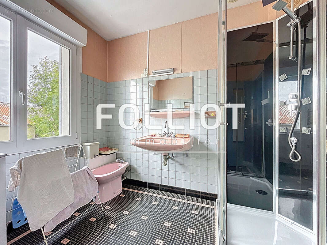 Maison à QUETTREVILLE-SUR-SIENNE