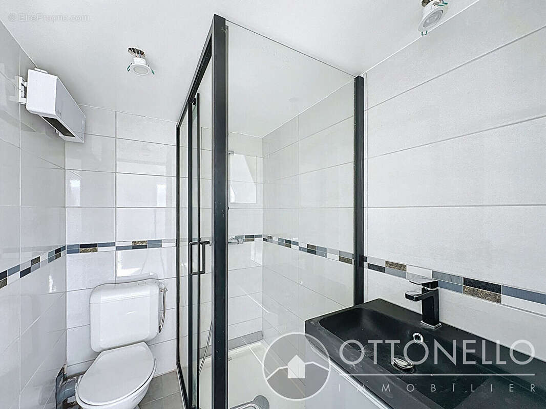 Appartement à ROQUEBRUNE-SUR-ARGENS