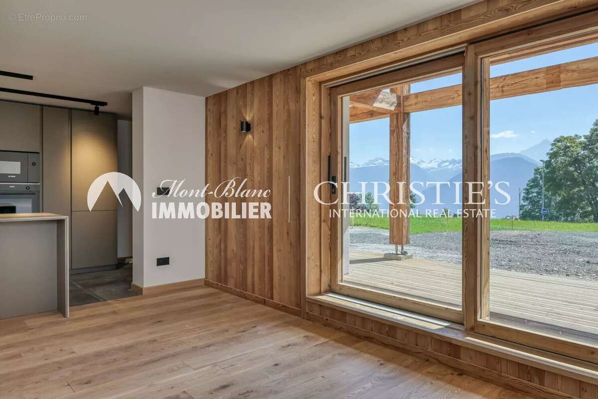 Appartement à DEMI-QUARTIER