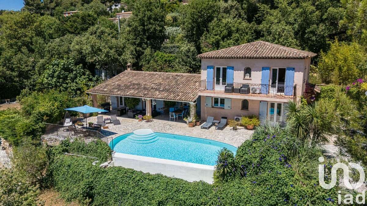 Photo 2 - Maison à TOURRETTES-SUR-LOUP
