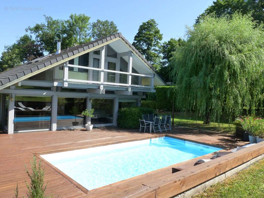 Maison à LONS-LE-SAUNIER