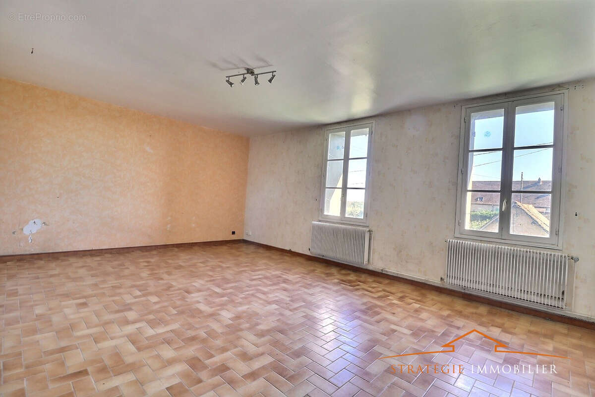 Maison à BUXY