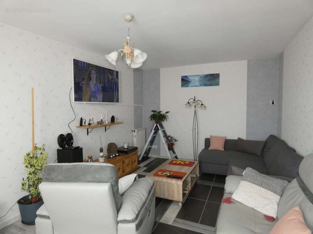 Maison à CHENERAILLES