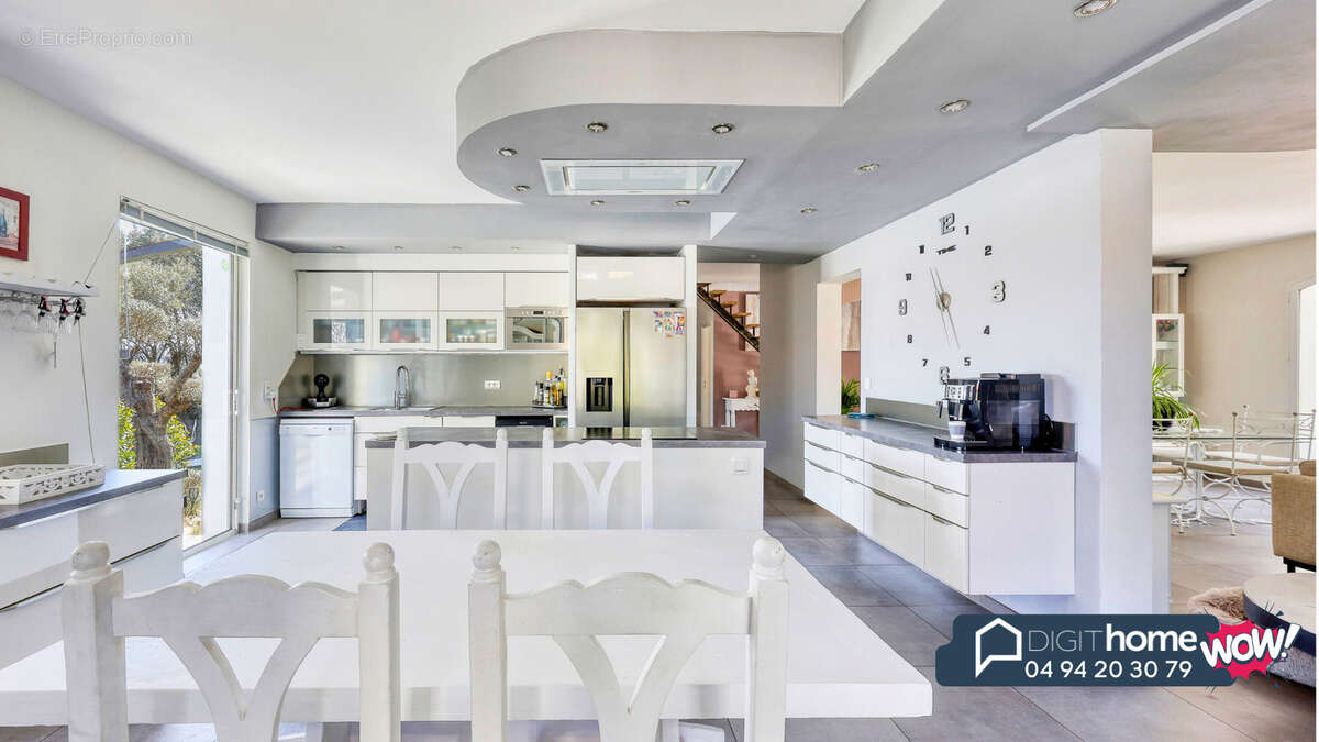 Maison à SOLLIES-VILLE