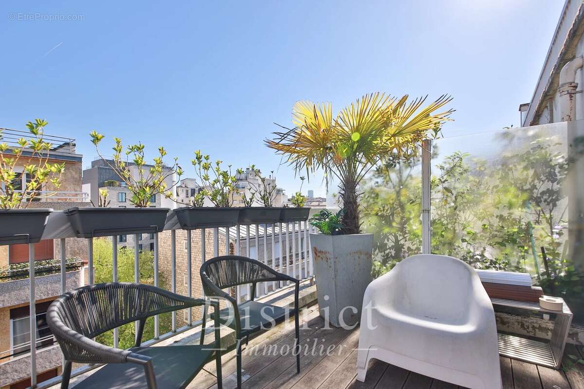 Appartement à PARIS-15E