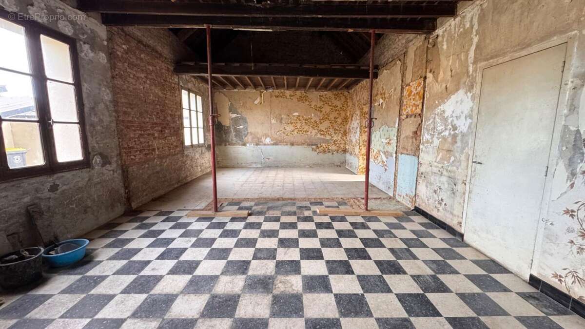 Maison à HALLENCOURT
