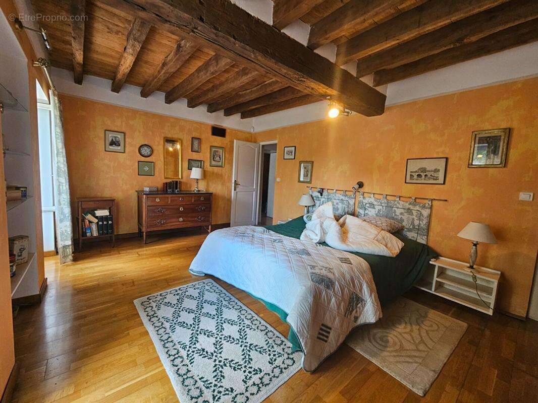 Maison à SAINTE-SOLANGE