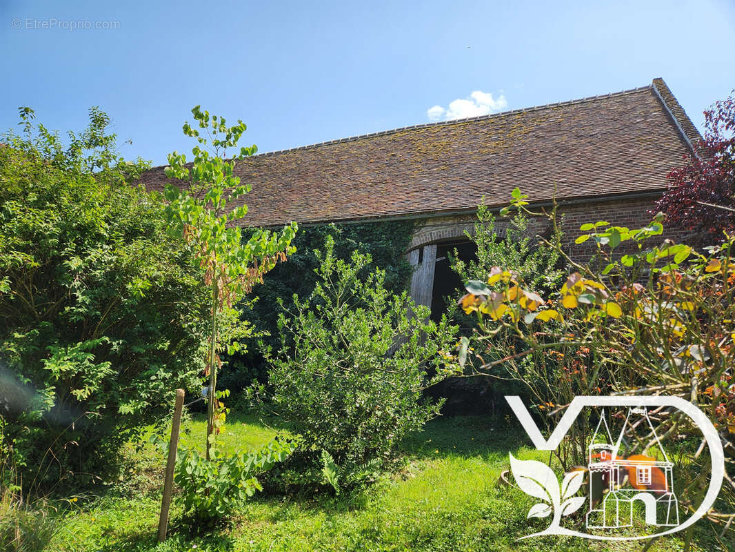 Maison à BRESLES