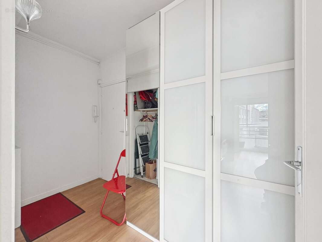 Appartement à PARIS-15E