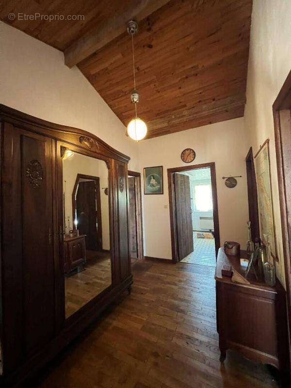 Maison avec Piscine Varaignes 7 pièce(s) 190 m2 - photo 6