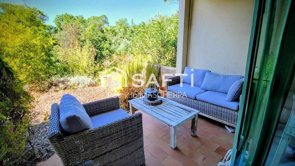 Photo 1 - Appartement à SAINT-RAPHAEL