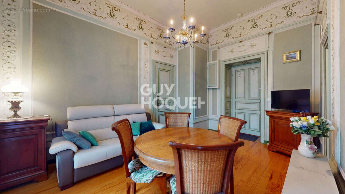 Appartement à AIX-LES-BAINS