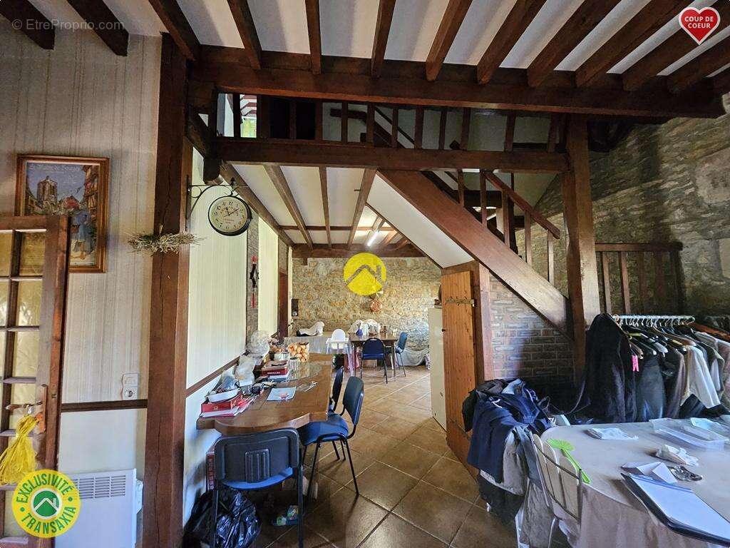 Maison à GARIGNY