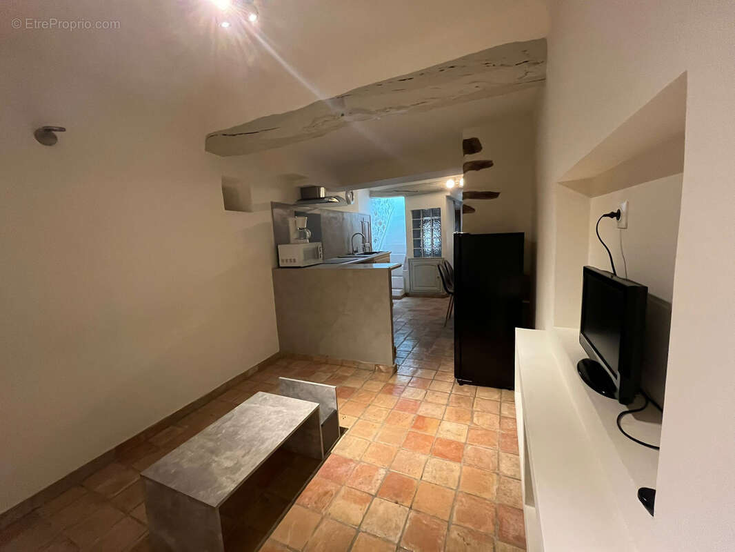 Maison à CAMPS-LA-SOURCE