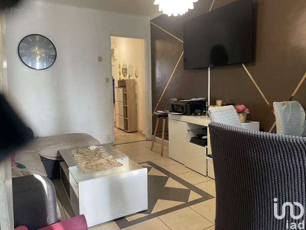 Photo 3 - Appartement à MARSEILLE-4E